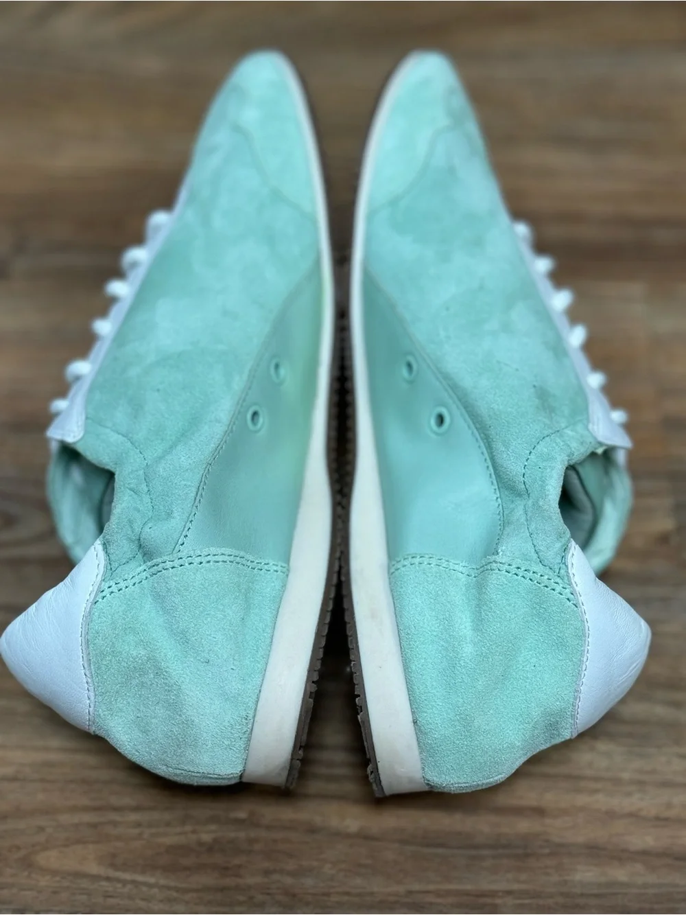 Tory Burch Mint Green Suede Leather Sneakers Size 9 NWOB